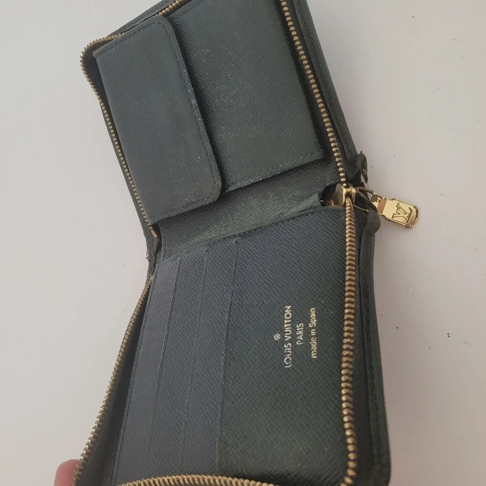 Louis Vuitton Taiga Leather Compact Zippy Wallet Green CA0051 Mens Bifold Spain